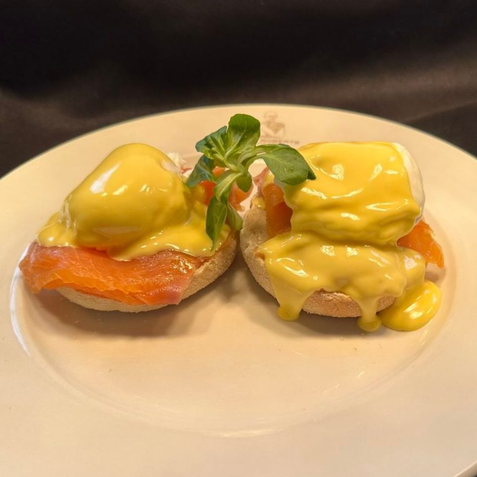 Eggs Benedict